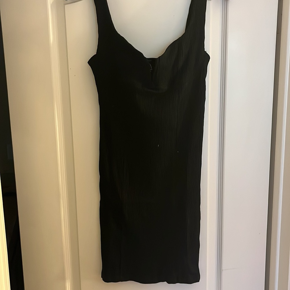 NWT F21 Black Notched Bodycon Dress